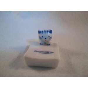 猫の箸置き　陶磁器 日本製